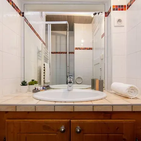 Appartamento Cosy 2 Br Super Central In *